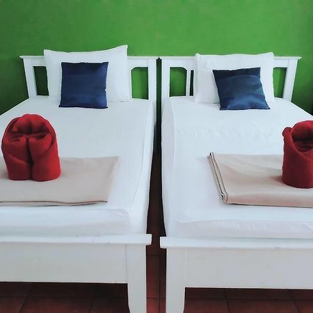 Hi Guesthouse Airport Chiang Mai Ngoại thất bức ảnh