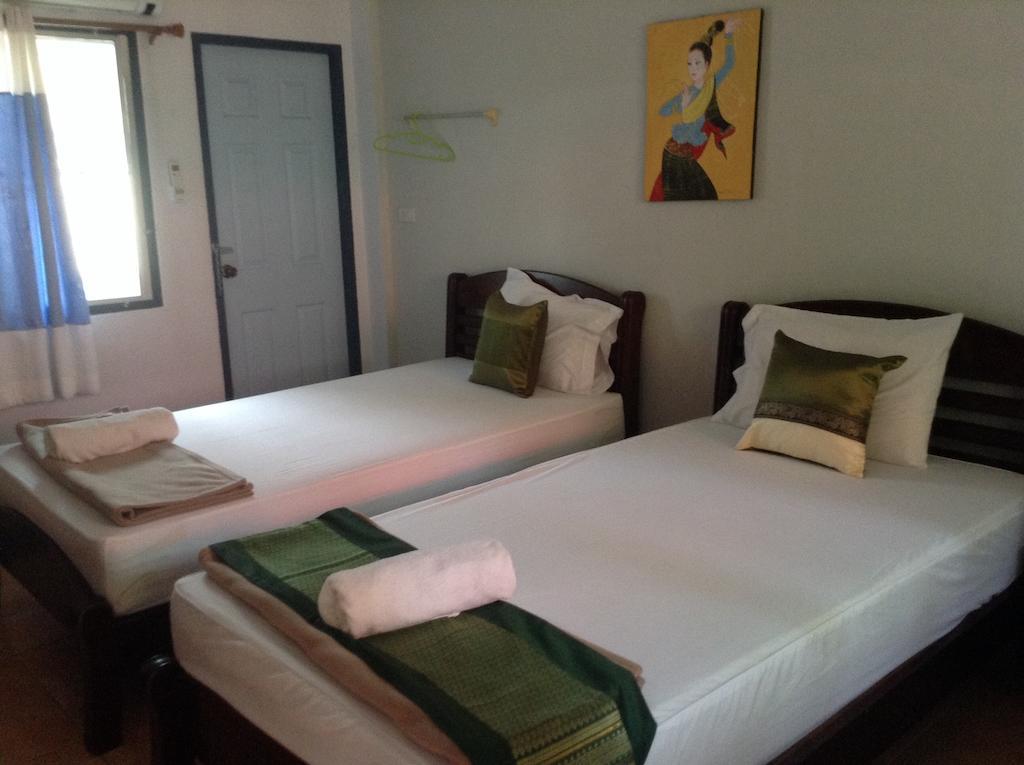 Hi Guesthouse Airport Chiang Mai Phòng bức ảnh