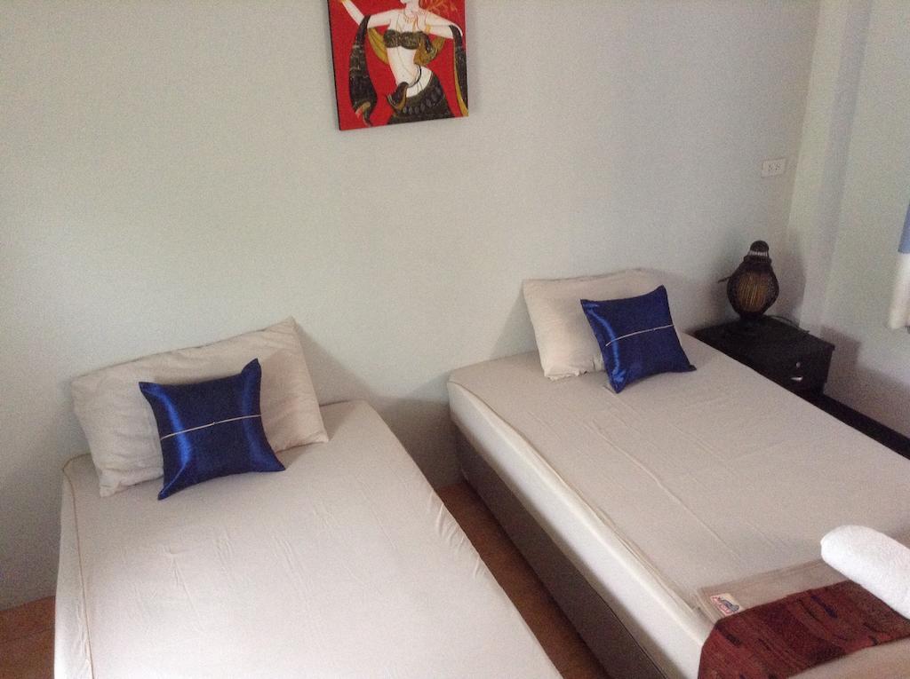 Hi Guesthouse Airport Chiang Mai Phòng bức ảnh