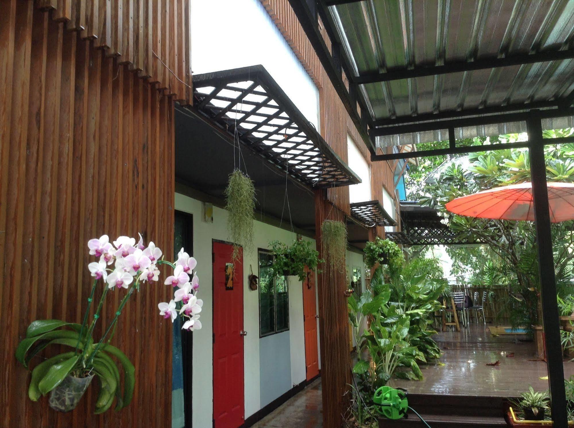 Hi Guesthouse Airport Chiang Mai Ngoại thất bức ảnh