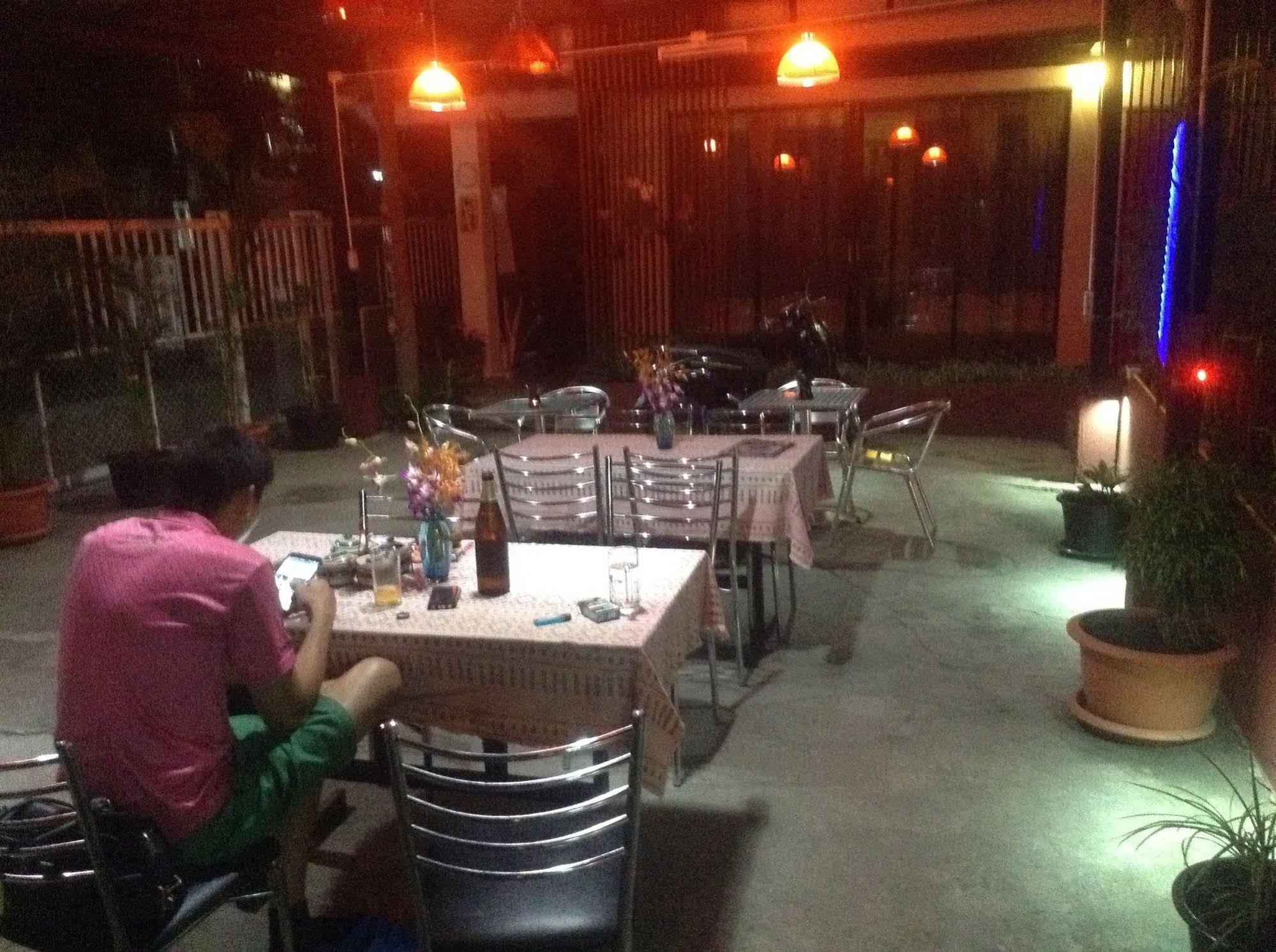Hi Guesthouse Airport Chiang Mai Ngoại thất bức ảnh